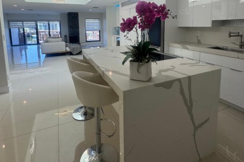 Touwnhouse à vendre à Highland Beach, Floride: 3 chambres, 213.68 m2 № 2146290 - photo 4