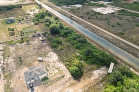 Terreno en venta en LaBelle, Florida № 1989700 - foto 8