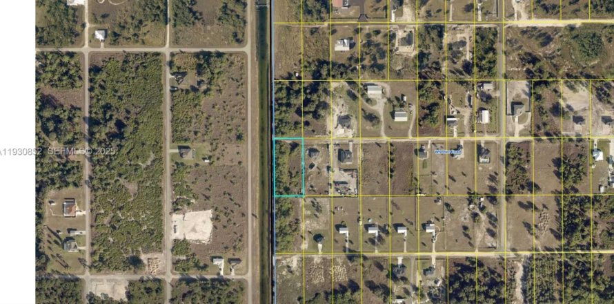 Terreno en LaBelle, Florida № 1989700