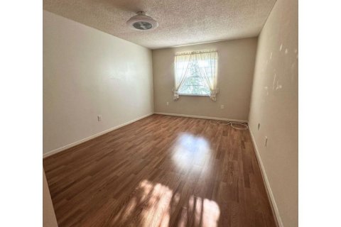 Condo in Tamarac, Florida, 2 bedrooms  № 2078454 - photo 26