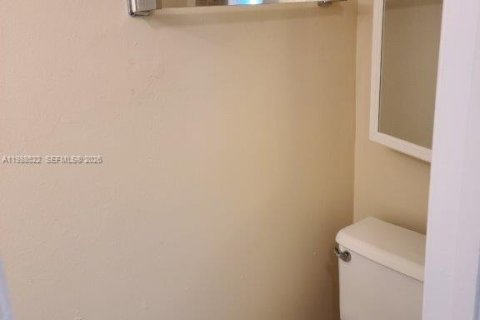 Снять в аренду кондоминиум в Хайалиа, Флорида 2 спальни, 76.92м2, № 2050663 - фото 11