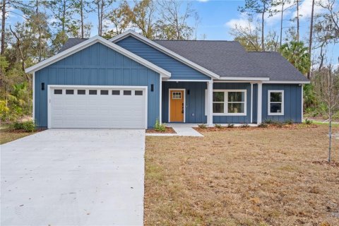 House in Chiefland, Florida 3 bedrooms, 147.16 sq.m. № 2106874
