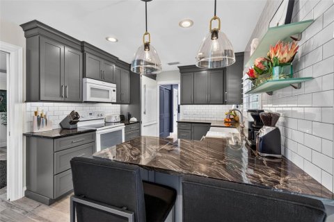 Casa en venta en Belleair, Florida, 3 dormitorios, 272.95 m2 № 2237000 - foto 7