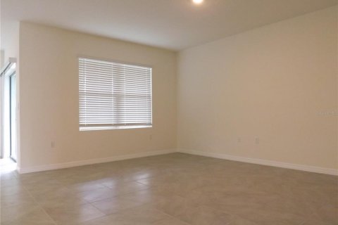 Casa en alquiler en Davenport, Florida, 3 dormitorios, 155.15 m2 № 1834960 - foto 2