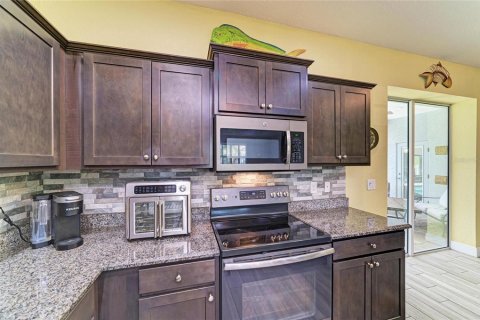 Villa ou maison à vendre à Port Charlotte, Floride: 3 chambres, 152.36 m2 № 2322871 - photo 21