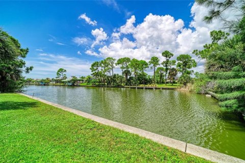Villa ou maison à vendre à Port Charlotte, Floride: 3 chambres, 152.36 m2 № 2322871 - photo 3