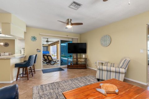 Casa en venta en Punta Gorda, Florida, 3 dormitorios, 186.92 m2 № 1642282 - foto 16