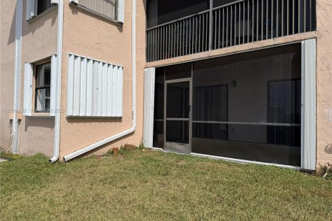 Condo in Homestead, Florida, 2 bedrooms  № 2031001 - photo 11