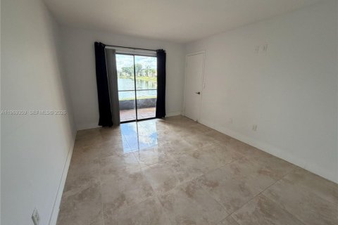 Condo in Homestead, Florida, 2 bedrooms  № 2031001 - photo 4