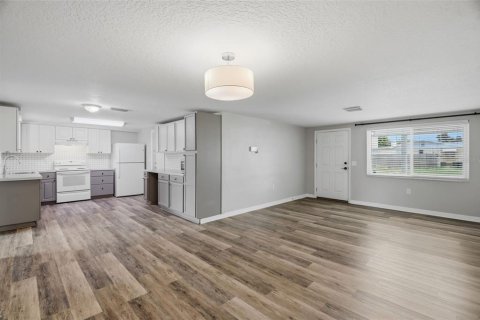 Casa en venta en New Port Richey, Florida, 3 dormitorios, 128.11 m2 № 2200681 - foto 10