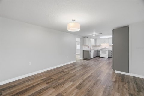Casa en venta en New Port Richey, Florida, 3 dormitorios, 128.11 m2 № 2200681 - foto 8