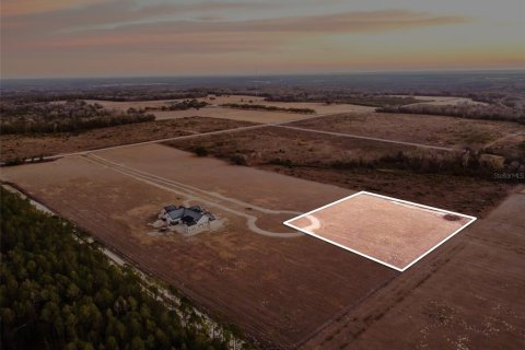 Land in Brooksville, Florida № 2143494