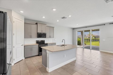 Villa ou maison à louer à Bradenton, Floride: 4 chambres, 256.04 m2 № 1880679 - photo 9