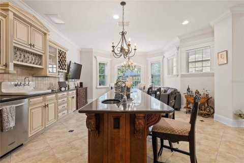 House in Four Corners, Florida 5 bedrooms, 457.54 sq.m. № 1812841 - photo 15