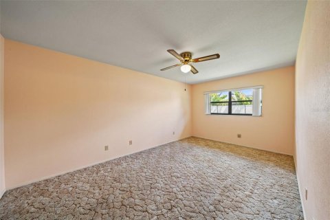 Villa ou maison à vendre à Port Richey, Floride: 2 chambres, 123.19 m2 № 1876472 - photo 24
