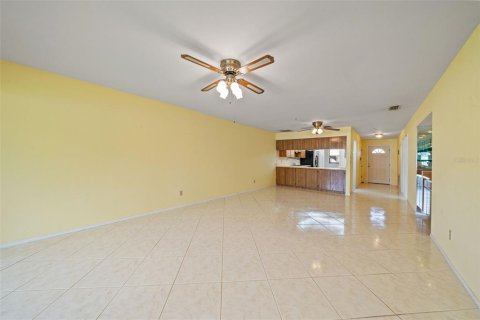 Villa ou maison à vendre à Port Richey, Floride: 2 chambres, 123.19 m2 № 1876472 - photo 22
