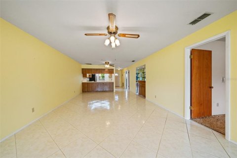 Villa ou maison à vendre à Port Richey, Floride: 2 chambres, 123.19 m2 № 1876472 - photo 23