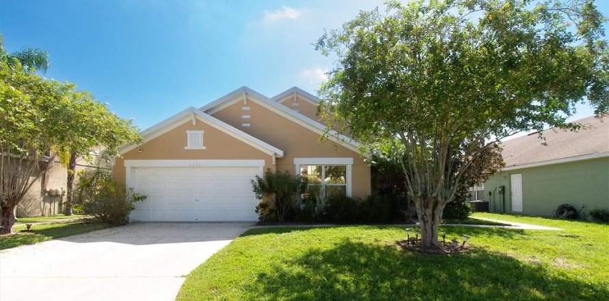 House in Lakeland, Florida 4 bedrooms, 191.47 sq.m. № 1909943