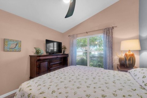 House in Lakeland, Florida 4 bedrooms, 191.47 sq.m. № 1909943 - photo 26