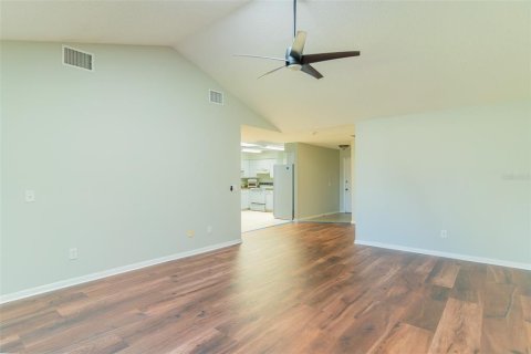 Casa en alquiler en Haines City, Florida, 2 dormitorios, 132.85 m2 № 2095443 - foto 4