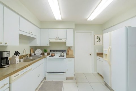 Casa en alquiler en Haines City, Florida, 2 dormitorios, 132.85 m2 № 2095443 - foto 2