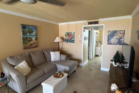 Condo in Delray Beach, Florida, 1 bedroom № 2081809 - photo 8