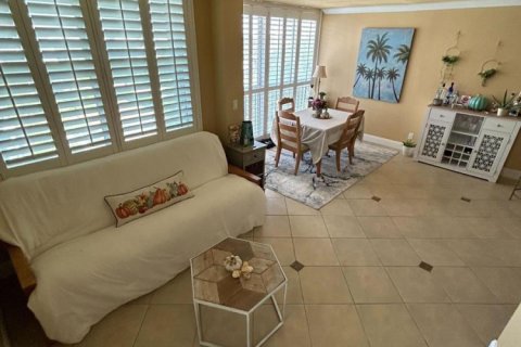 Condo in Delray Beach, Florida, 1 bedroom № 2081809 - photo 3