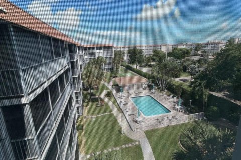 Condo in Delray Beach, Florida, 1 bedroom № 2081809 - photo 9