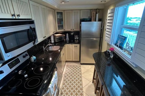 Condo in Delray Beach, Florida, 1 bedroom № 2081809 - photo 4