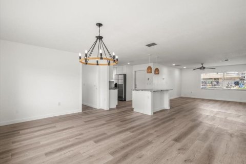 Casa en alquiler en Hernando Beach, Florida, 3 dormitorios, 156.82 m2 № 1822852 - foto 20