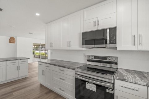 Casa en alquiler en Hernando Beach, Florida, 3 dormitorios, 156.82 m2 № 1822852 - foto 15