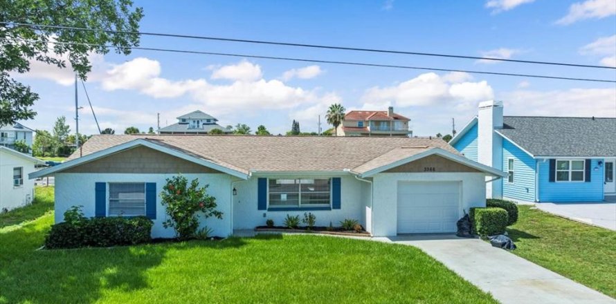 Casa en Hernando Beach, Florida 3 dormitorios, 156.82 m2 № 1822852