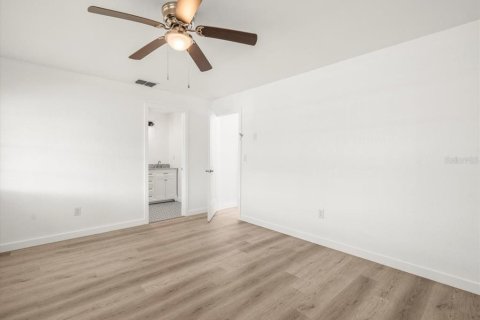 Casa en alquiler en Hernando Beach, Florida, 3 dormitorios, 156.82 m2 № 1822852 - foto 28