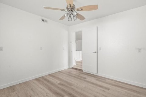 Casa en alquiler en Hernando Beach, Florida, 3 dormitorios, 156.82 m2 № 1822852 - foto 23