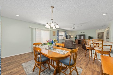 Casa en venta en The Villages, Florida, 2 dormitorios, 110.37 m2 № 1755231 - foto 11