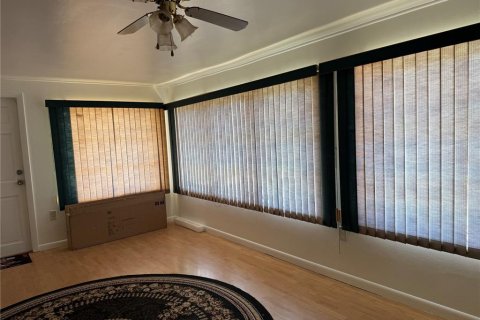 House in Port Charlotte, Florida 2 bedrooms, 139.17 sq.m. № 1823210 - photo 6