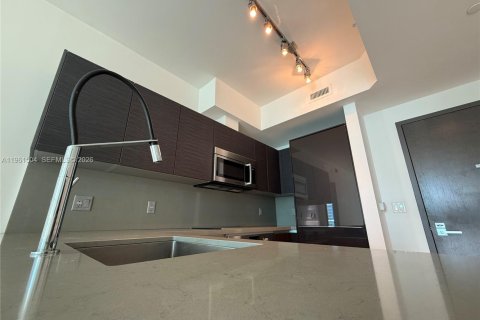 Condominio en venta en Miami, Florida, 1 dormitorio, 77.11 m2 № 2023386 - foto 16