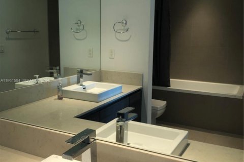 Condominio en venta en Miami, Florida, 1 dormitorio, 77.11 m2 № 2023386 - foto 10