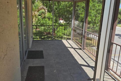 Condominio en venta en Okeechobee, Florida, 2 dormitorios, 92.9 m2 № 2077611 - foto 13