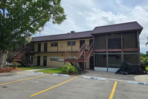 Condominio en venta en Okeechobee, Florida, 2 dormitorios, 92.9 m2 № 2077611 - foto 3