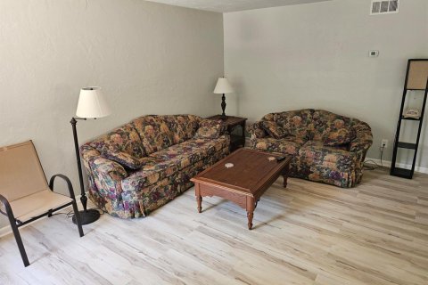 Condominio en venta en Okeechobee, Florida, 2 dormitorios, 92.9 m2 № 2077611 - foto 5