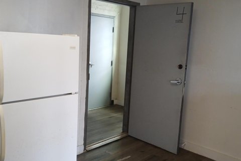 Appartement à louer à Dania Beach, Floride: 1 chambre, 733.09 m2 № 2263848 - photo 2