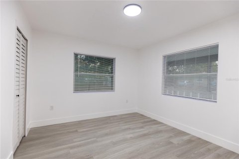 House in Orlando, Florida 2 bedrooms, 80.27 sq.m. № 2091891 - photo 18
