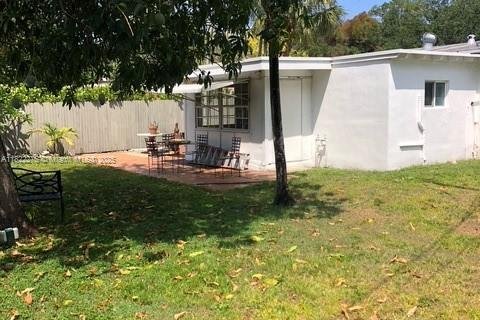 House in Fort Lauderdale, Florida 3 bedrooms, 114.46 sq.m. № 1783722 - photo 10