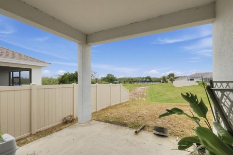 Villa ou maison à vendre à Haines City, Floride: 4 chambres, 182 m2 № 2405785 - photo 5