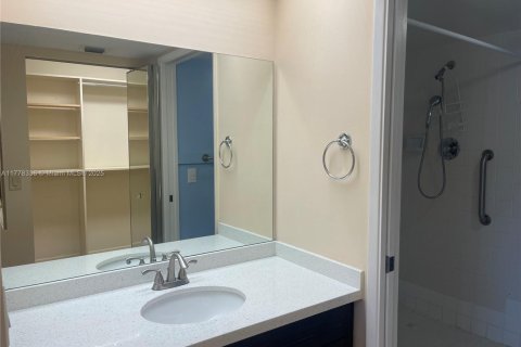 Copropriété à vendre à Pembroke Pines, Floride: 2 chambres, 112.13 m2 № 1978428 - photo 17