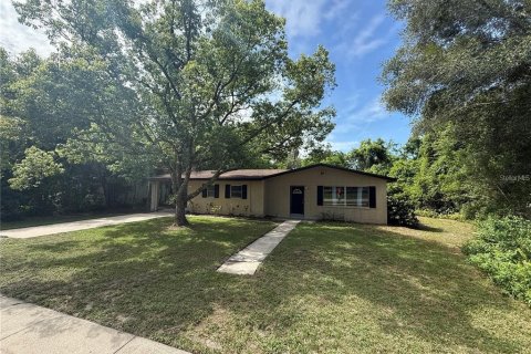 Casa en alquiler en DeLand, Florida, 3 dormitorios, 139.35 m2 № 1916771 - foto 1