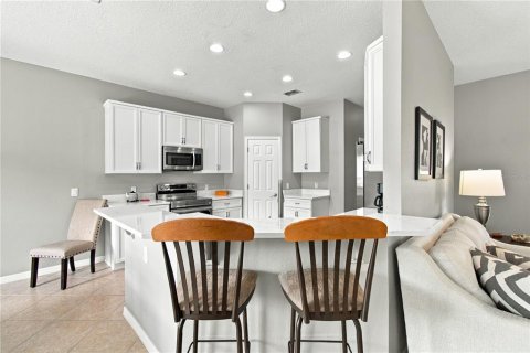 Villa ou maison à vendre à Poinciana, Floride: 2 chambres, 136.29 m2 № 2400171 - photo 14