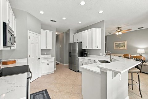 Villa ou maison à vendre à Poinciana, Floride: 2 chambres, 136.29 m2 № 2400171 - photo 13