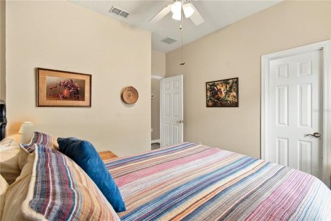 Villa ou maison à vendre à Poinciana, Floride: 2 chambres, 136.29 m2 № 2400171 - photo 30